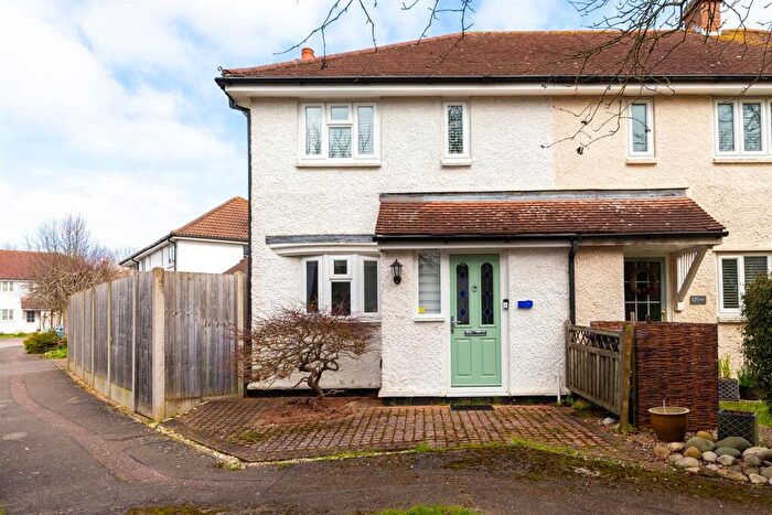 2 Bedroom Semi-Detached House To Rent In Chalkfield, Letchworth Garden City, SG6