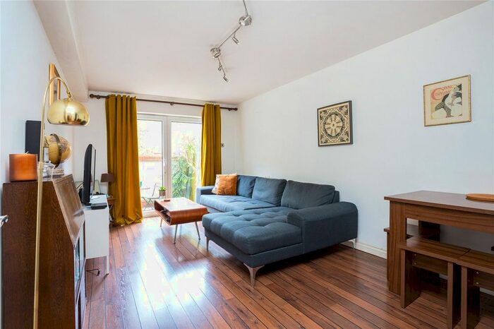 1 Bedroom Flat To Rent In Millennium Place, London, E2