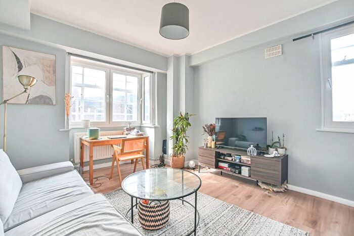 2 Bedroom Flat For Sale In Orsett Terrace, Paddington, London, W2