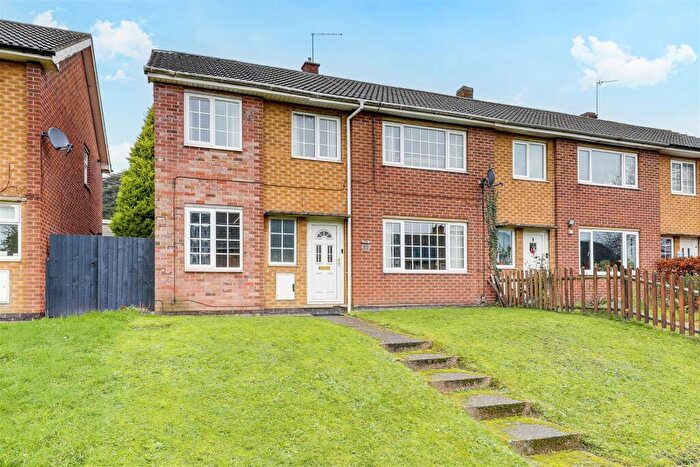 4 Bedroom End Of Terrace House For Sale In Danes Close, Arnold, Nottinghamshire, NG5
