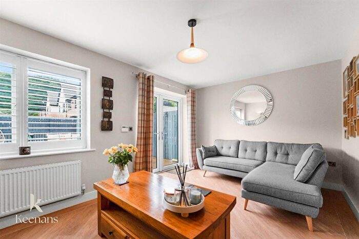 4 Bedroom Town House For Sale In Bacup Road, Rossendale, BB4