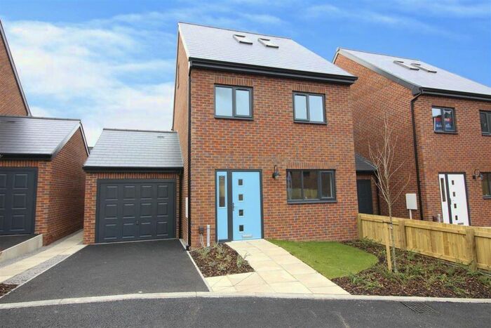 4 Bedroom Detached House To Rent In Gladwin Close, Stapleford, Nottingham, NG9