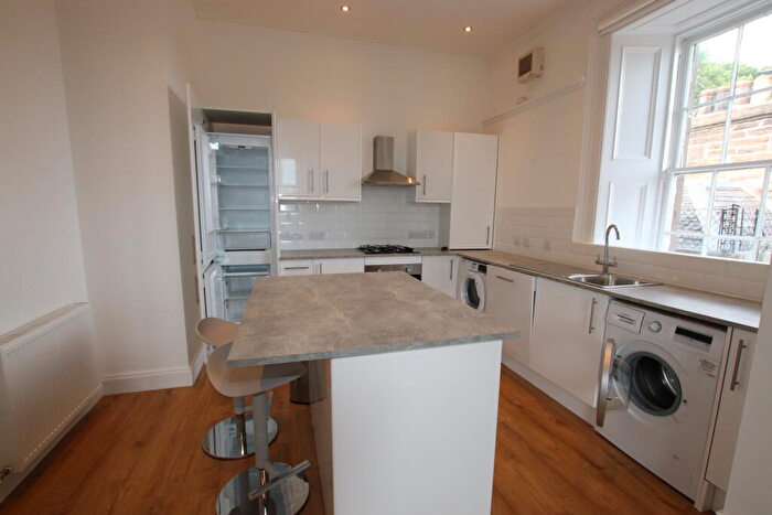2 Bedroom Flat To Rent In Roseangle, West End, DD1