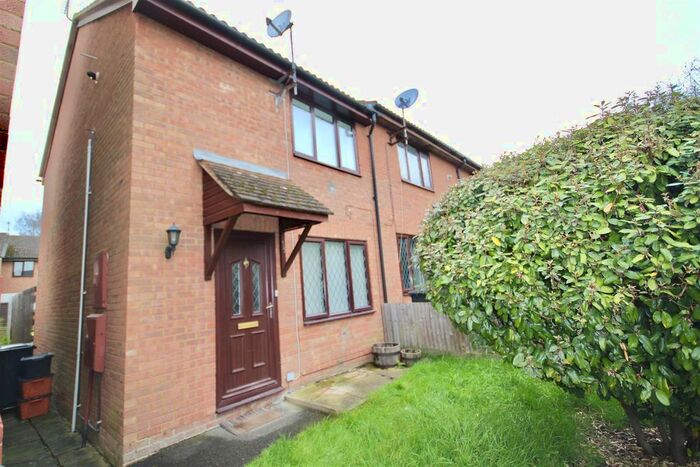 2 Bedroom Link Detached House To Rent In Ascham Road, Grange Park, Swindon, SN5