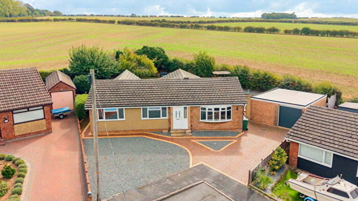 4 Bedroom Detached Bungalow For Sale In Saltersford Road In Grantham, NG31