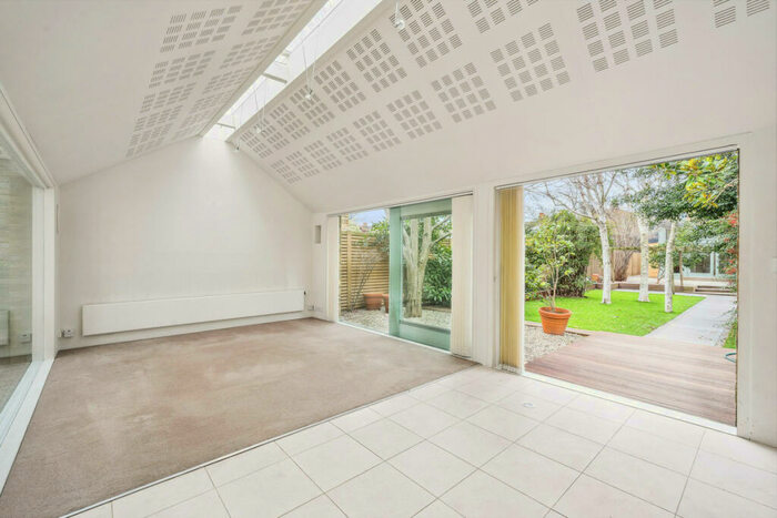 5 Bedroom Terraced House To Rent In East Sheen Avenue, East Sheen, SW14