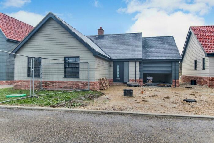 3 Bedroom Detached Bungalow For Sale In Outskirts Of Henley Village, IP6