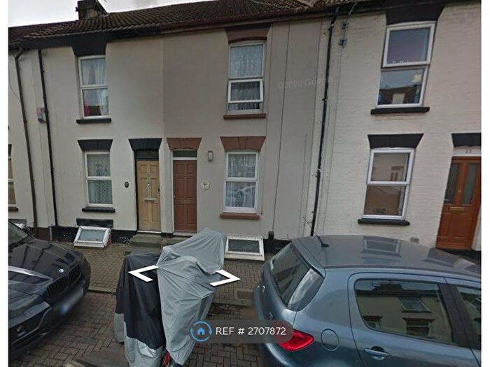 2 Bedroom Terraced House To Rent In Randolph Road, Gillingham, ME7