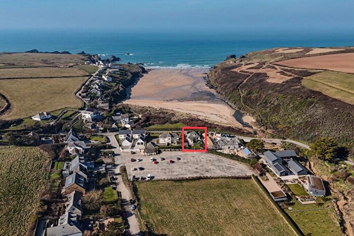 3 Bedroom Detached Bungalow For Sale In Porthcothan Bay, PL28