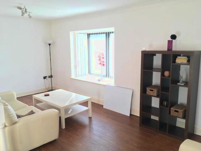 1 Bedroom Flat To Rent In Sway Road, Morriston, Swansea, SA6