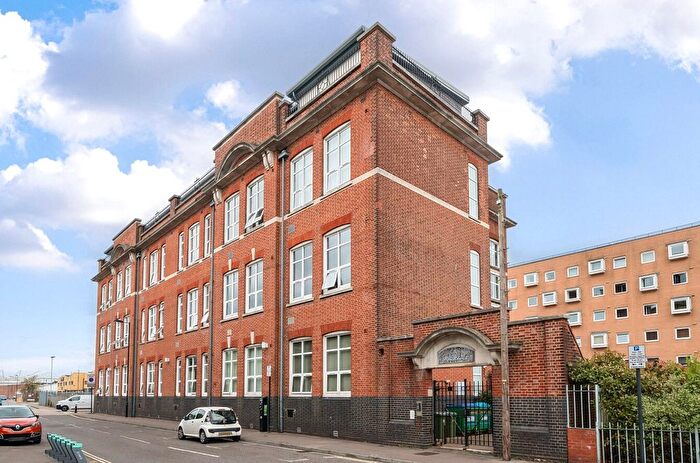 1 Bedroom Flat To Rent In Andersons Road, Southampton, Hampshire, SO14