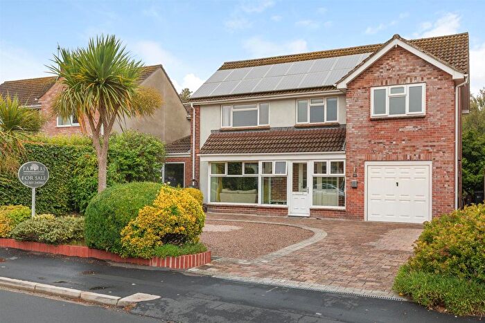 5 Bedroom Detached House For Sale In Kingsbere Crescent, Dorchester, DT1
