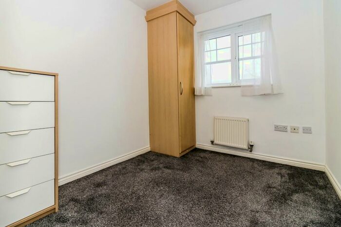 2 Bedroom Apartment To Rent In Montague Road, Manchester, M16
