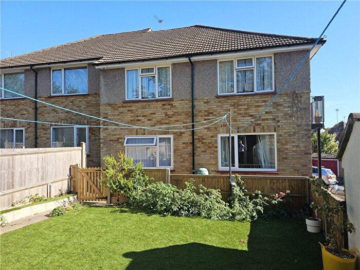 2 Bedroom Maisonette For Sale In Addison Close, Caterham, Surrey, CR3