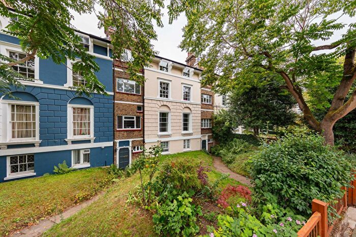 2 Bedroom Flat For Sale In Lee Terrace, London, SE3