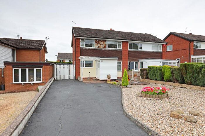 3 Bedroom Semi-Detached House For Sale In Geneva Drive, Westlands, Newcastle, ST5