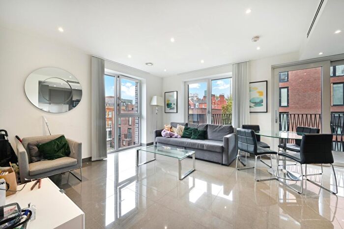 1 Bedroom Flat To Rent In Elliston Apartments, Blackfriars Circus, London, SE1