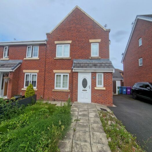 4 Bedroom Semi-Detached House To Rent In Breckside Park, Anfield, Liverpool, L6