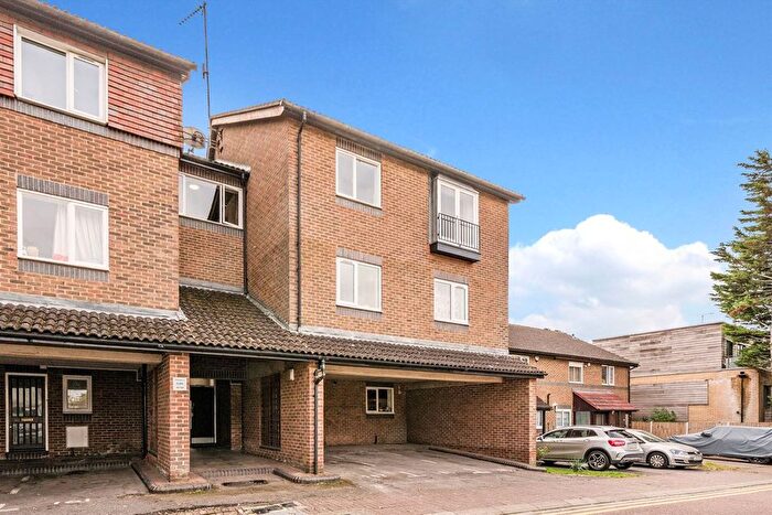 Studio To Rent In Abbeyfields Close, Willesden, NW10