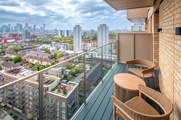 2 Bedroom Apartment For Sale In Upper East, Bromley-by-Bow, E3