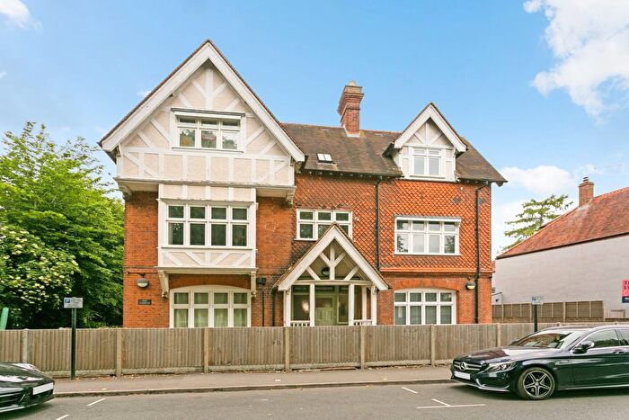 1 Bedroom Flat For Sale In Institute Road, Marlow, SL7