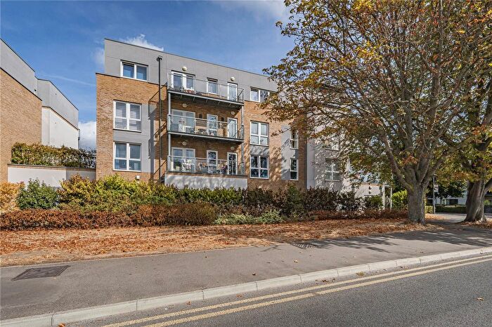 3 Bedroom Flat For Sale In Kew Apartments, West Drayton, UB7