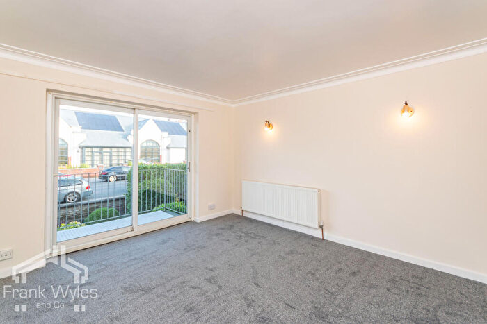 2 Bedroom Apartment To Rent In Belvedere Court, Kingsway, Ansdell, FY8