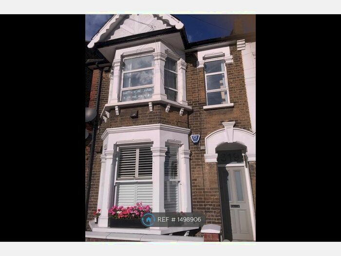 2 Bedroom Terraced House To Rent In Newham Way, London, E16