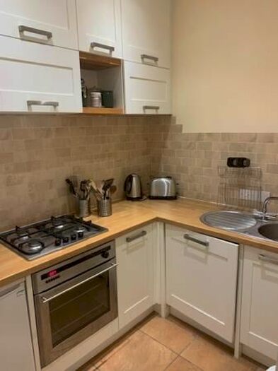 1 Bedroom Flat To Rent In Balcarres Street, Morningside, Edinburgh, EH10