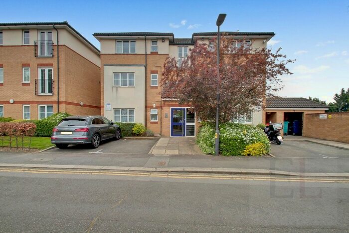 2 Bedroom Flat To Rent In Forsythia Court, Collapit Close, Harrow, Greater London, HA1