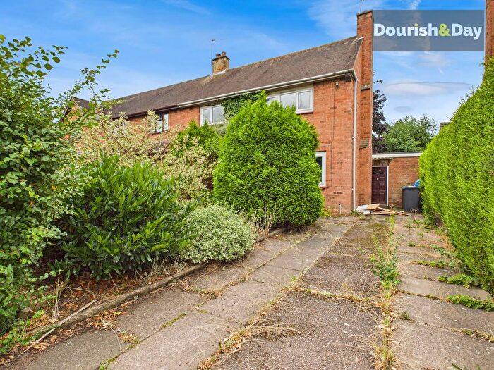 3 Bedroom Semi-Detached House For Sale In Giggetty Lane, Wombourne, WV5