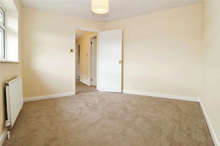 3 Bedroom Terraced House For Sale In Elizabeth Way, Mangotsfield, Bristol, BS16