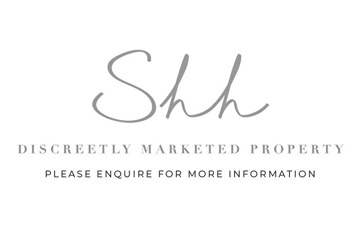 6 Bedroom Detached House For Sale In Hutton Mount, Brentwood, CM13