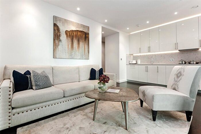 3 Bedroom Flat To Rent In Thornes House, Charles Clowes Walk, London, SW11