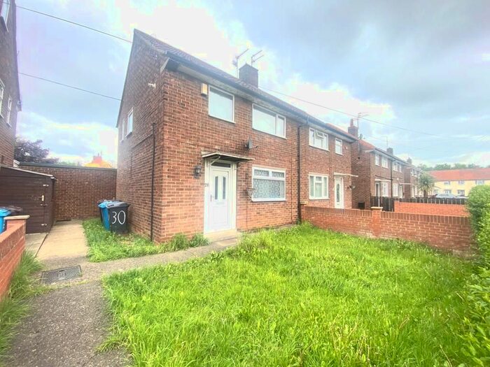 2 Bedroom Semi-Detached House To Rent In Mirfield Grove, Hull, HU9