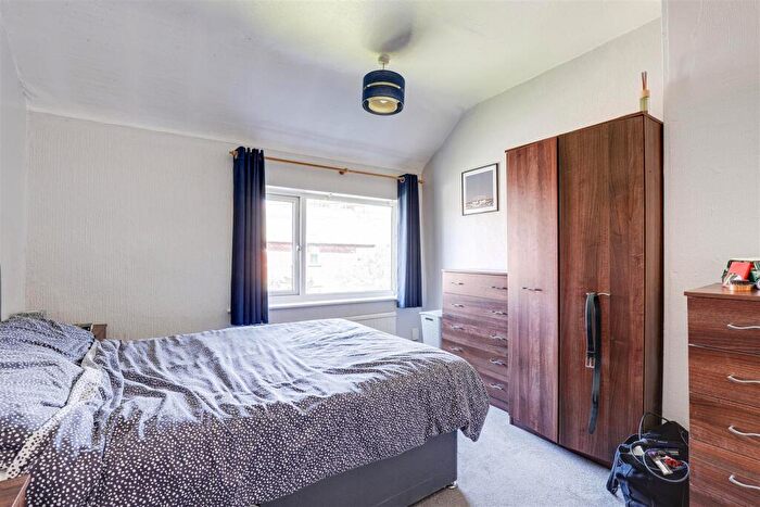 3 Bedroom Terraced House For Sale In Marina Avenue, Beeston, Nottinghamshire, NG9