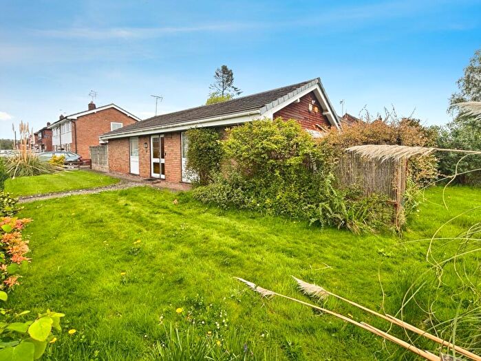 3 Bedroom Bungalow For Sale In Melverley Drive, Blacon, Chester, Cheshire, CH1