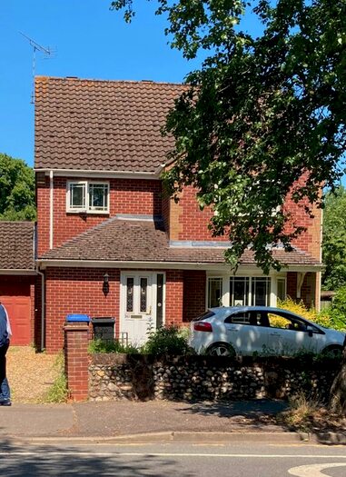 4 Bedroom Detached House To Rent In Earlham Road, Norwich, NR2