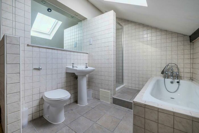 1 Bedroom Flat To Rent In High Street, Croydon, CR0