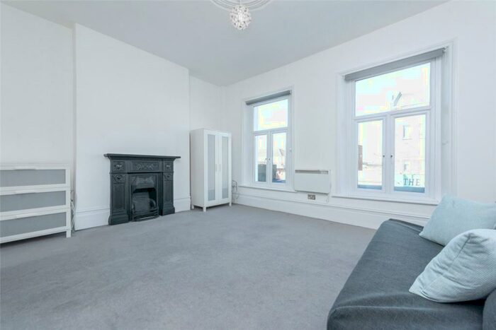 Studio To Rent In Salusbury Road, London, NW6