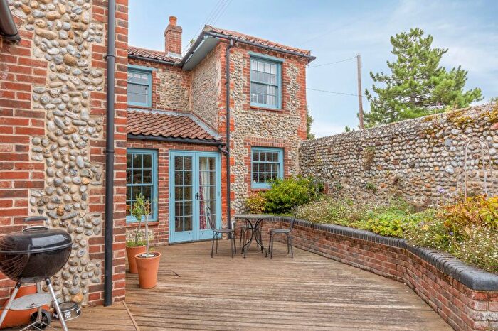 3 Bedroom End Of Terrace House For Sale In Chain Free - A Refined Coastal Home In Blakeney, NR25