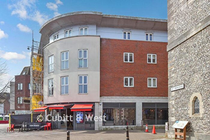 2 Bedroom Apartment For Sale In Church Square, Chichester, West Sussex, PO19