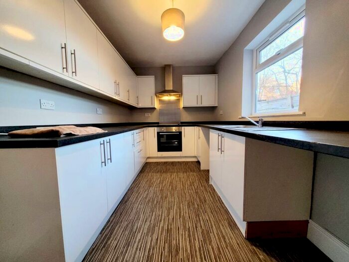 2 Bedroom End Of Terrace House To Rent In Alfred Street, Walkden, M28