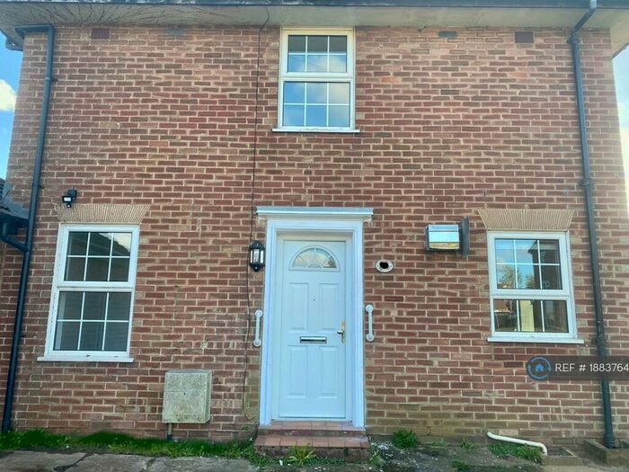 3 Bedroom Detached House To Rent In Hinksley Road, Flitwick, Bedford, MK45