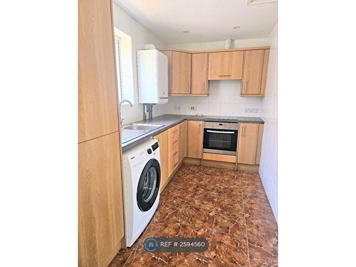 1 Bedroom Bungalow To Rent In Hollybush Cottages, Parkmill, Swansea, SA3
