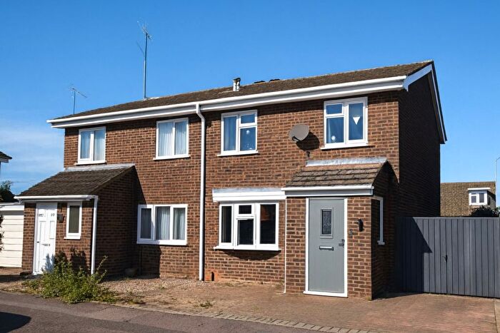3 Bedroom Semi-detached House For Sale In Sherwood Avenue, Northampton, NN2