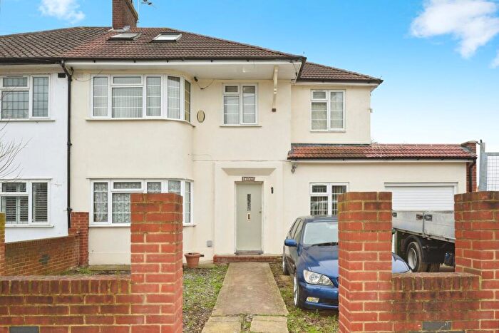 6 Bedroom Semi Detached House For Sale In Zangwill Road, London, SE3
