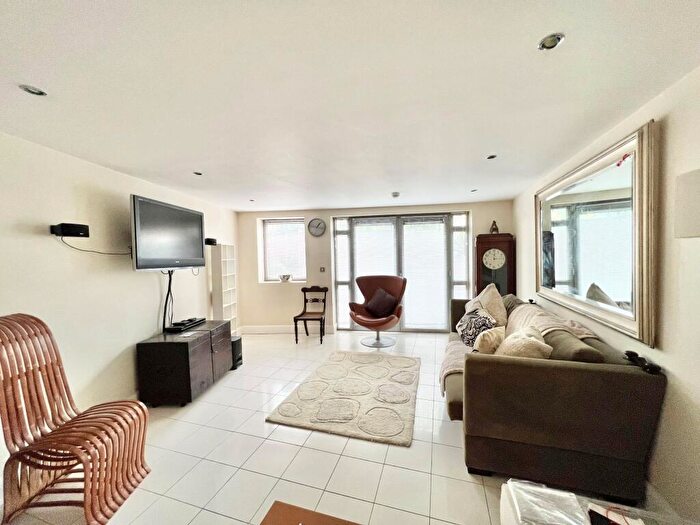 2 Bedroom Apartment To Rent In Royal View, Grand Parade, Brighton, BN2