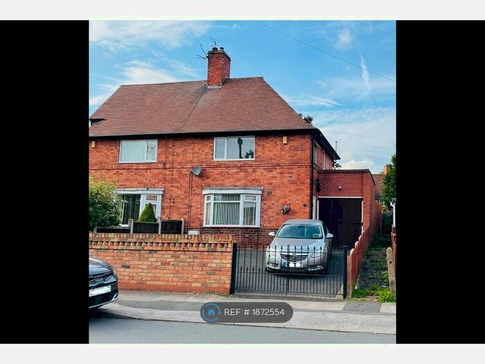 3 Bedroom Semi-Detached House To Rent In Ambleside Road, Nottingham, NG8