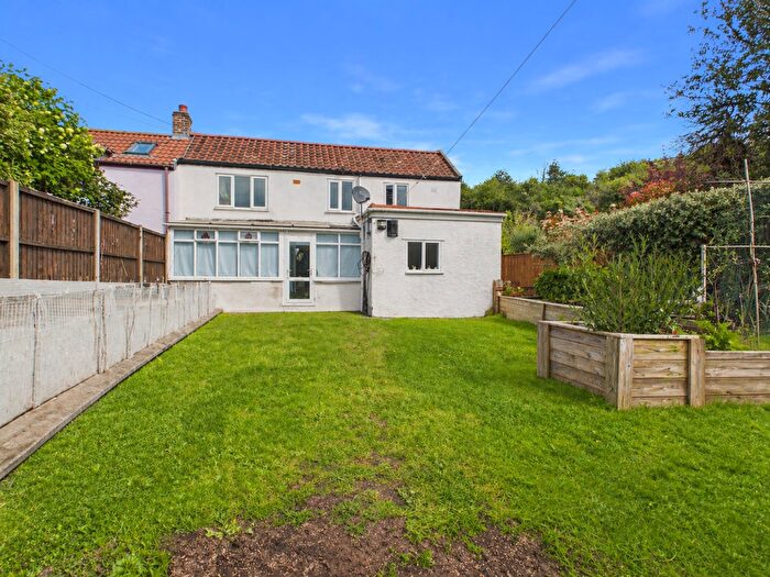 2 Bedroom Cottage For Sale In Bridgwater Road, Bleadon, Weston-Super-Mare, BS24